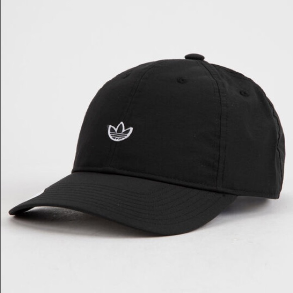 ⛔️SOLD⛔️ ADIDAS Originals Relaxed Nylon Black Strapback Hat NWT - Picture 2 of 8